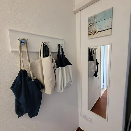 Casa Antonella A100m Dalla Splendida アパート