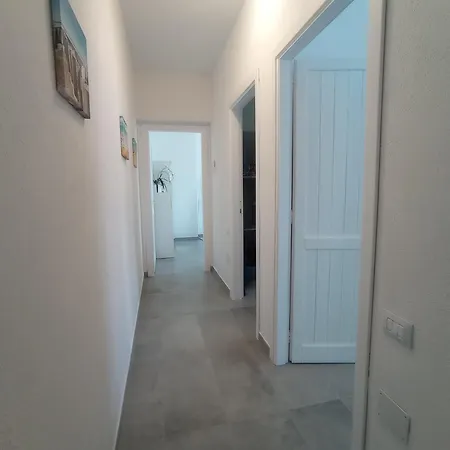 アパート Casa Antonella A100m Dalla Splendida *